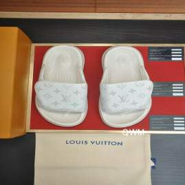 Picture of Louis Vuitton Slippers _SKULVsz38-45WM0701263